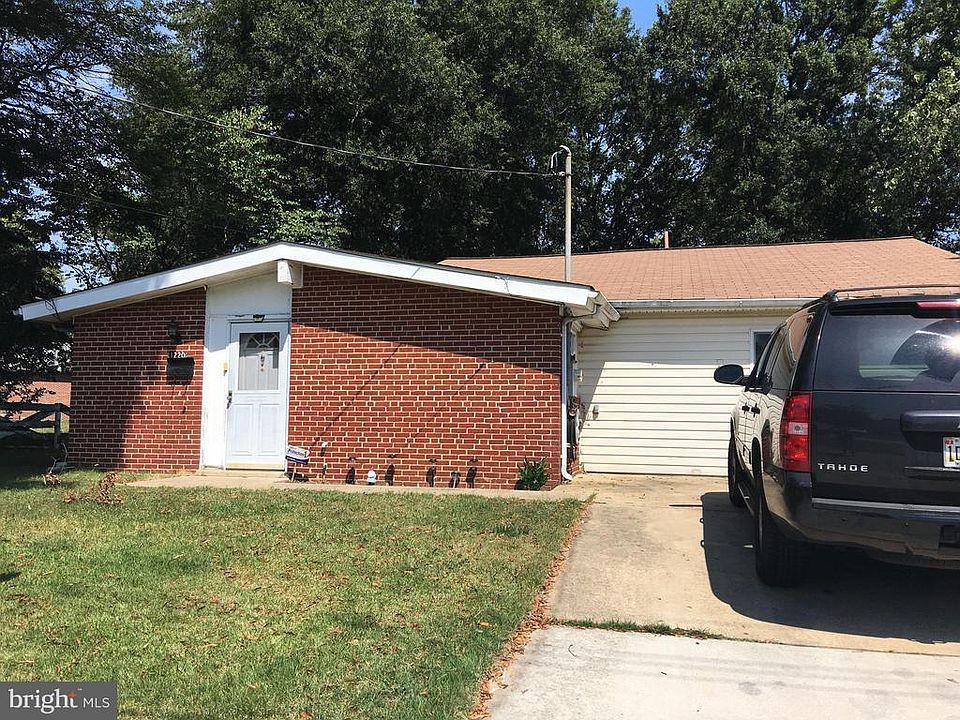 1st image of 1220 Crawford Dr