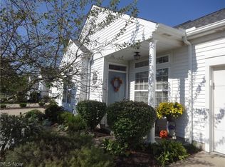 2977 Framingham Ln #2A, Twinsburg, OH 44087
