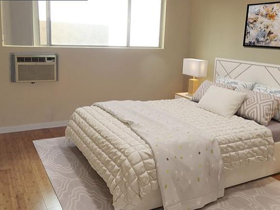 5th image of 1651 Camden Ave APT 3