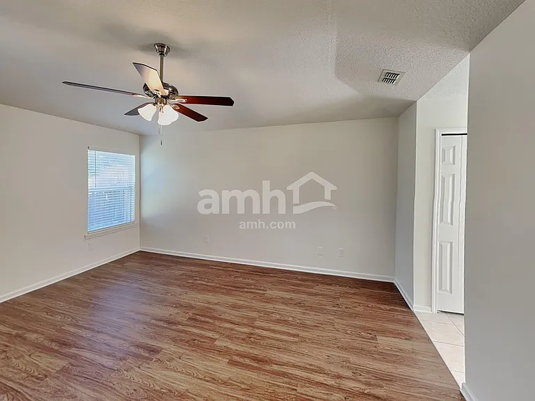768 W Devonhurst Ln — Photo 11