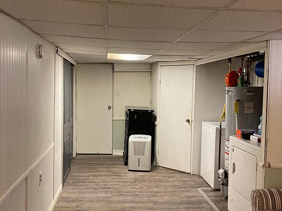 basement/laundry/rec room