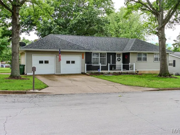 1304 Highland Dr, Rolla, MO 65401