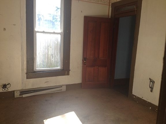 3rd image of 308 E O'& M Ave