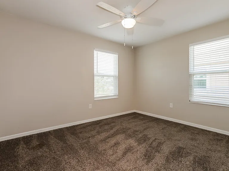 10716 Southern Forest Dr — Photo 13
