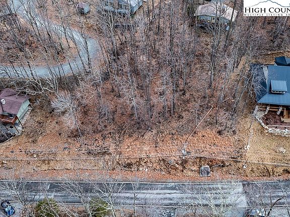 5th image of 131 Clubhouse Road