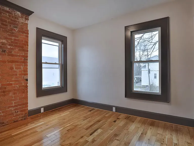 927 E Livingston Ave — Photo 21
