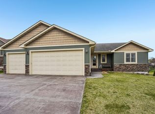 298 Steelhead Dr, River Falls, WI 54022