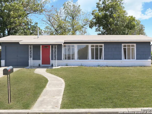 914 Elkhorn Dr, San Antonio, TX 78218