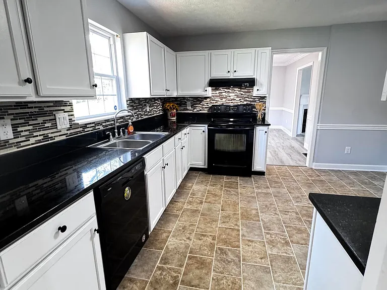 2469 English Station Dr — Photo 28
