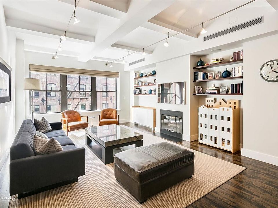 1st image of 27 N Moore St APT 5A