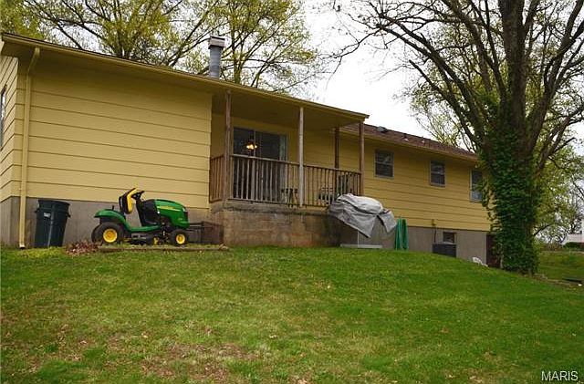 1st image of 48 Fairview Dr