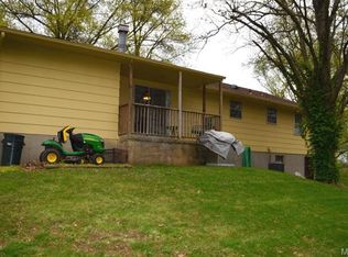 48 Fairview Dr, Hillsboro, MO 63050
