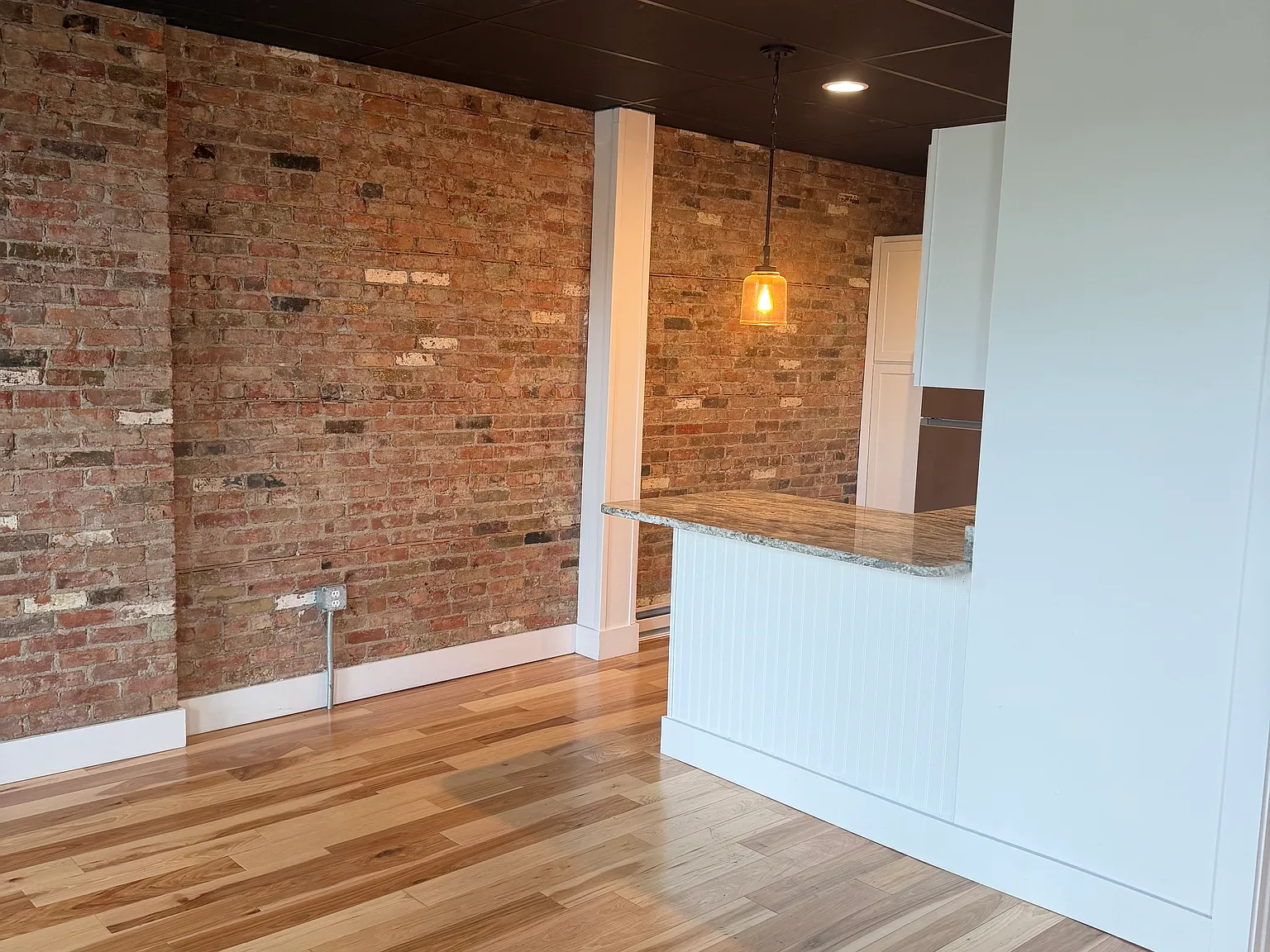 Studio, 650 sqft, $1,125 — Photo 1