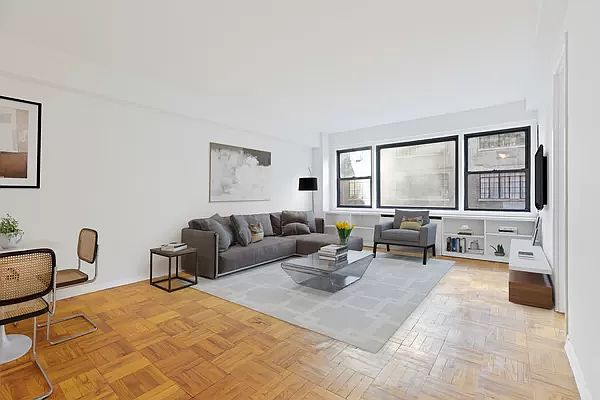 1st image of 55 E 9th St APT 6N