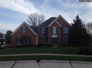 7305 Bayberry Ct S, Olmsted Twp, OH 44138