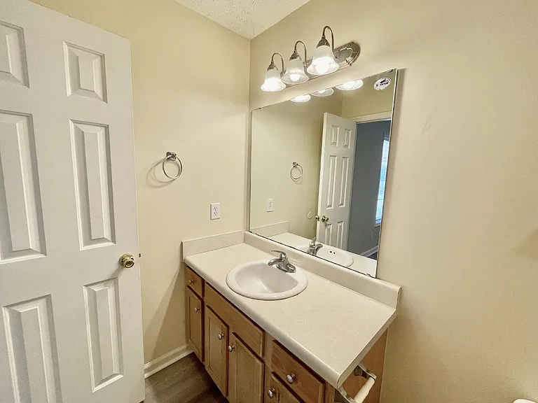 3721 Betts Dr #A — Photo 24