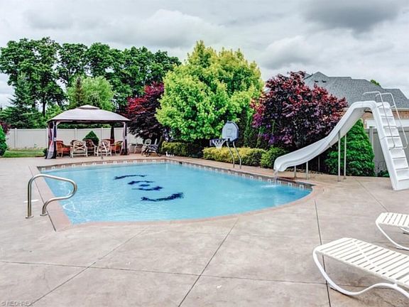 3rd image of 2945 Ironwood Dr