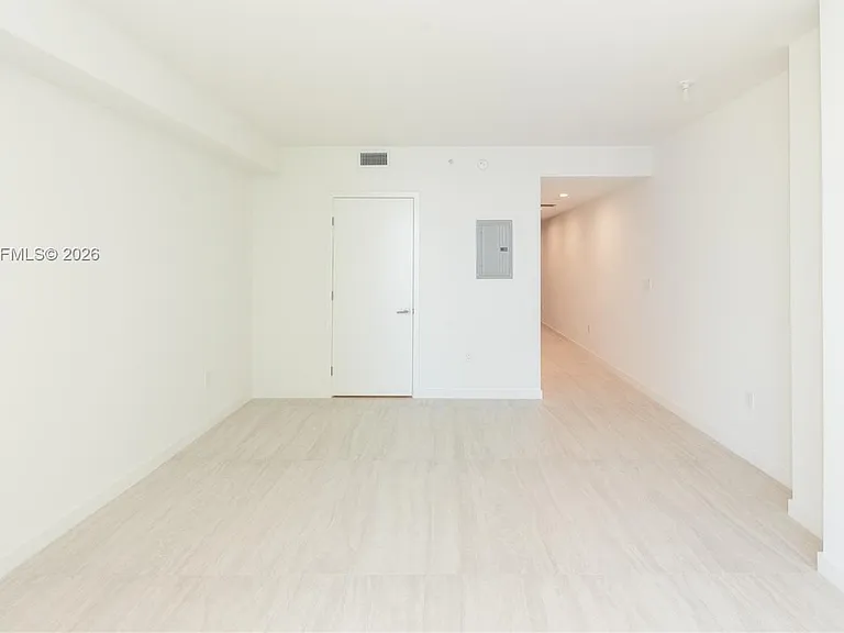 77 SE 5th St #4004 — Photo 4