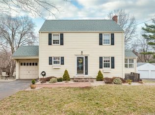 99 Valley View Dr, Wethersfield, CT 06109