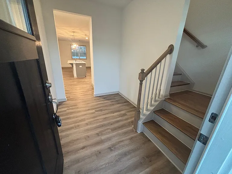 332 Everette Ave — Photo 12