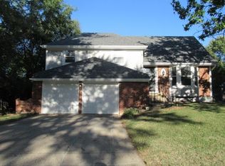 14125 S Raintree Dr, Olathe, KS 66062