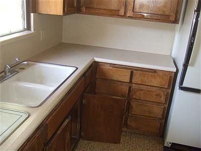 4th image of 3726 Jasmine St