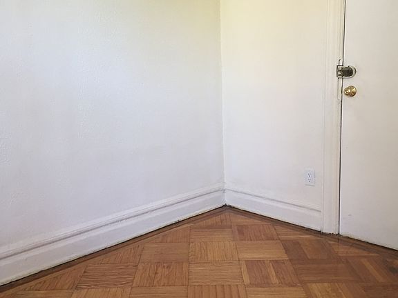3rd image of 894 Nostrand Ave #2nd