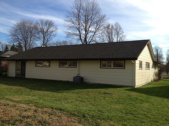 4th image of 3344 Sandalwood Ln