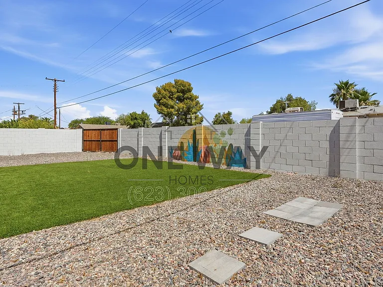 8702 E Sheridan St — Photo 29