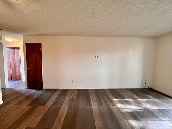 4th image of 1532 North Ct Unit H