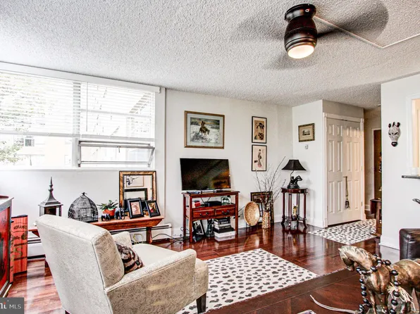 1030 E Lancaster Ave APT 421, Bryn Mawr, PA 19010