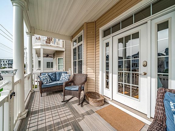 3rd image of 2728 Asbury Ave #1