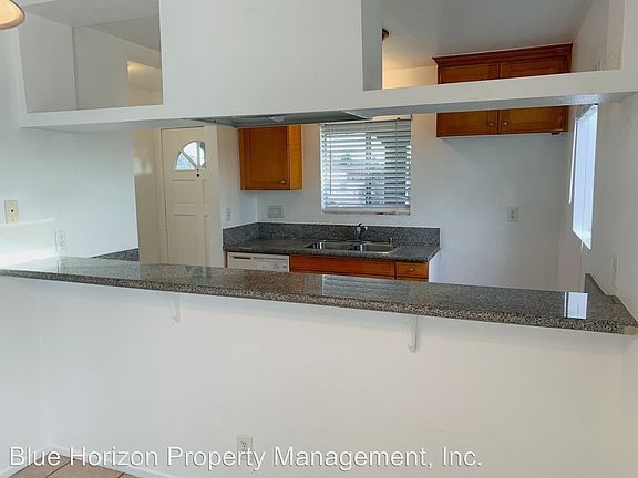 4th image of 755 Gaviota Ave APT 8