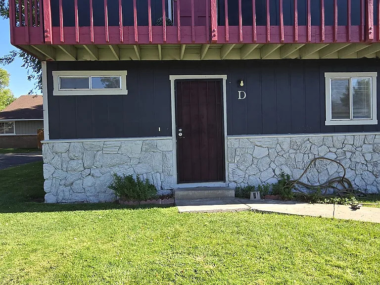 1532 North Ct #D — Photo 1