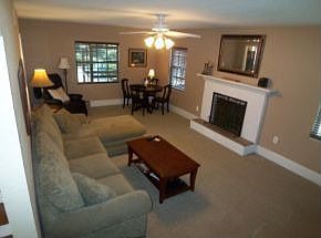 4th image of 1126 Seminole Dr