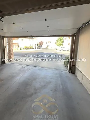 1015 Canyon Meadow Dr #8 — Photo 26