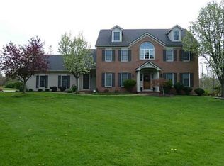 4 Paddington Pl, Pittsford, NY 14534