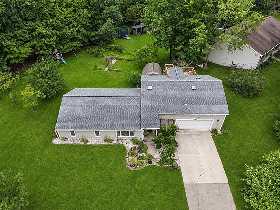 2nd image of 18145 148th Ave