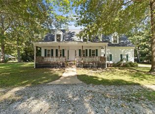 11642 Deep Point Ln, Gloucester, VA 23061