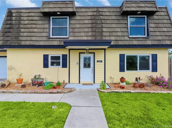 261 SE Villas St, Stuart, FL 34994