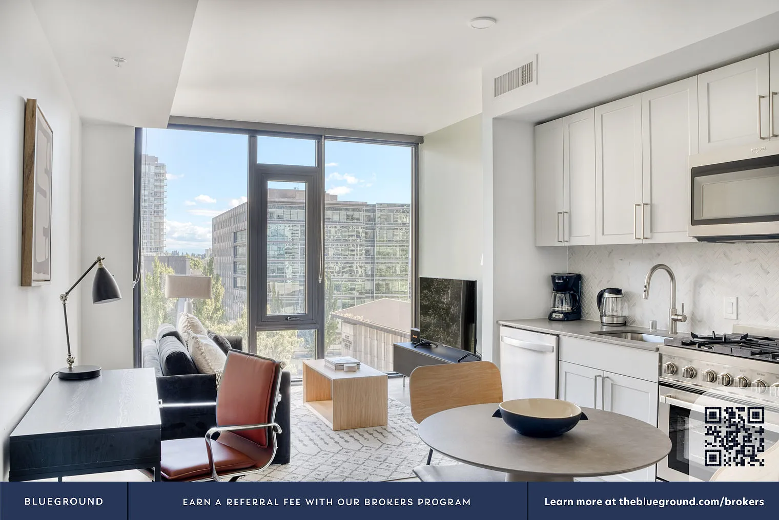 1 bed, 1.0 bath, 549 sqft, $2,420 — Photo 3