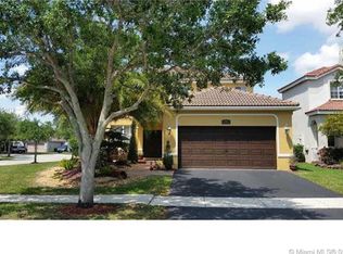 1518 Maple Dr, Fort Lauderdale, FL 33327