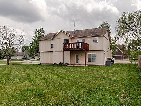 3rd image of 12212 Clubhouse Dr