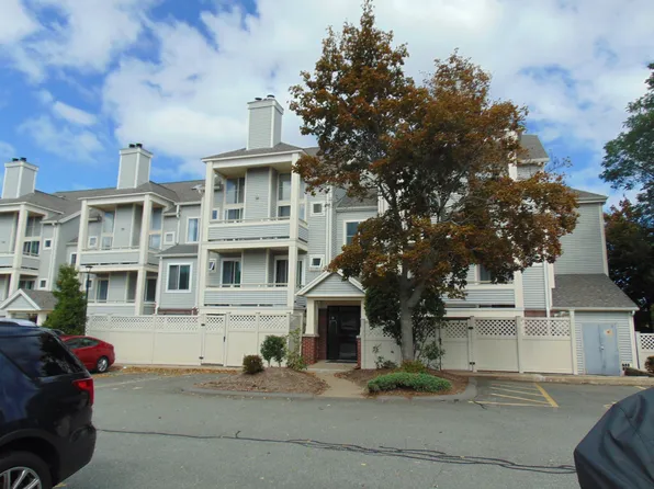 200 Falls Blvd #111, Quincy, MA 02169