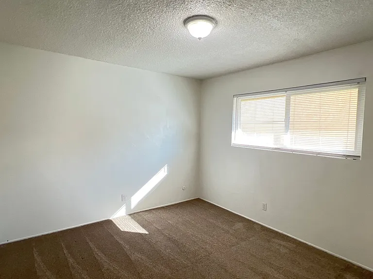 4236 Columbus St — Photo 7