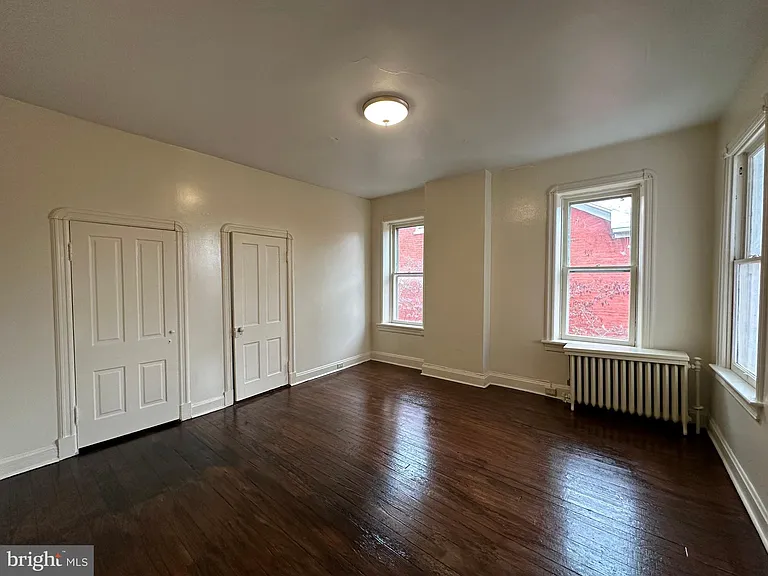 414 S Potomac St — Photo 33