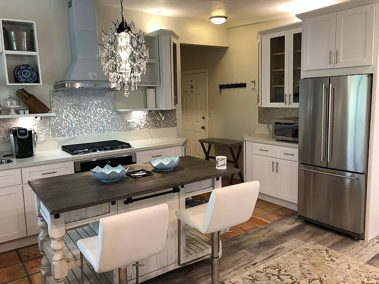 2055 Albatross St — Photo 31