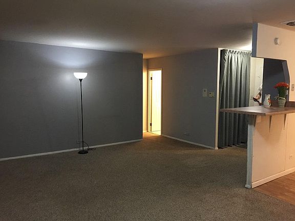 2nd image of 4300 W Ford City Dr APT 1209