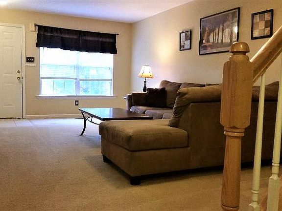 3rd image of 1606 Briarwood Ct