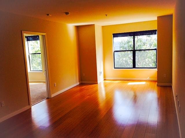 1st image of 660 King St Unit 207
